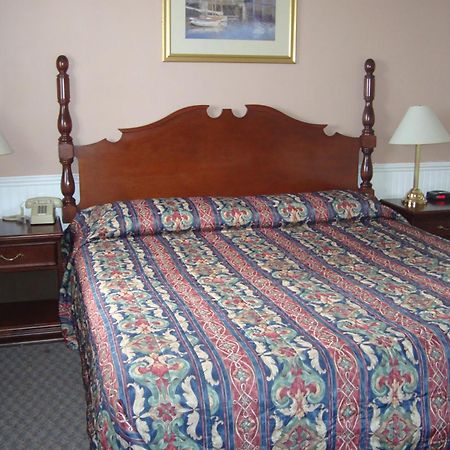Royal Napanee Inn Greater Napanee Zewnętrze zdjęcie
